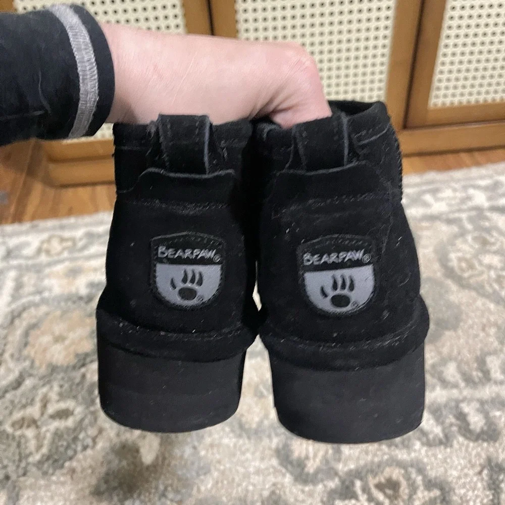 BearPaw 6 Retro Super Shorty Black Pull On‎ Platform Ankle Bootie Winter Slipper